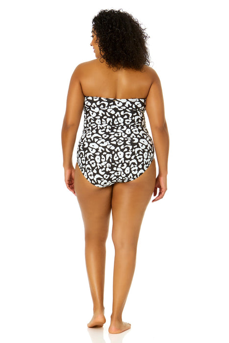 Women's Plus Size Wild Cat Twist Front Shirred One Piece Swimsuit